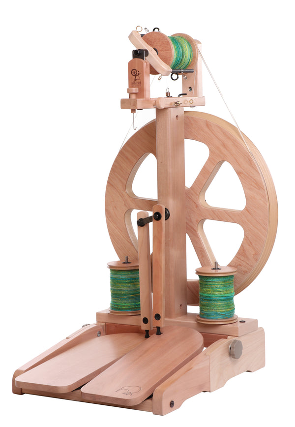 Kiwi 3 Spinning Wheel Lacquered